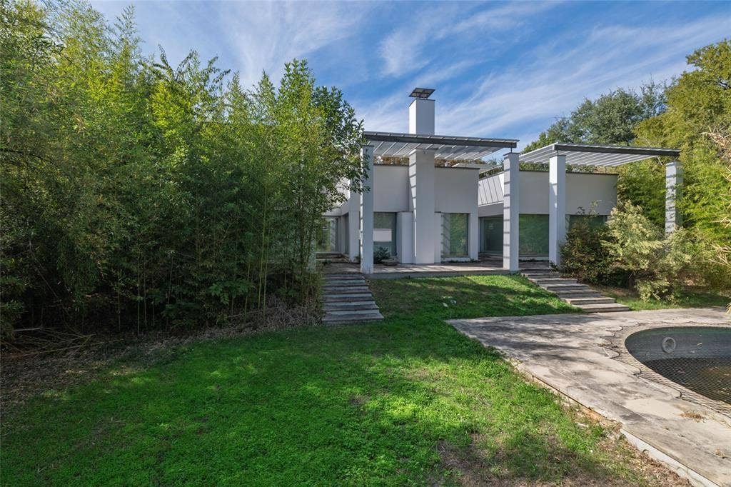 14888 Lake Forest Drive, Addison, TX 75254 14888 Lake Forest Drive, Addison, TX 75254