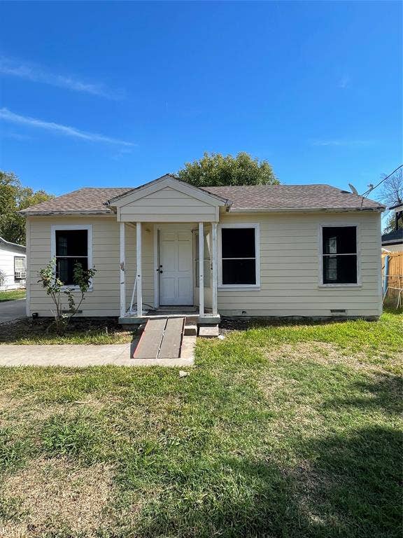 Property photo for 816 Carbona Drive, Dallas, TX