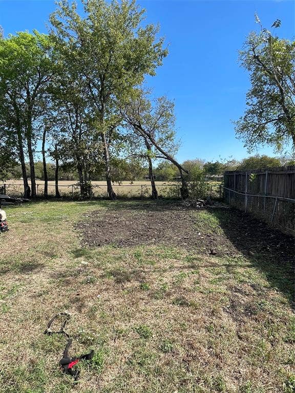816 Carbona Drive, Dallas, TX 75217