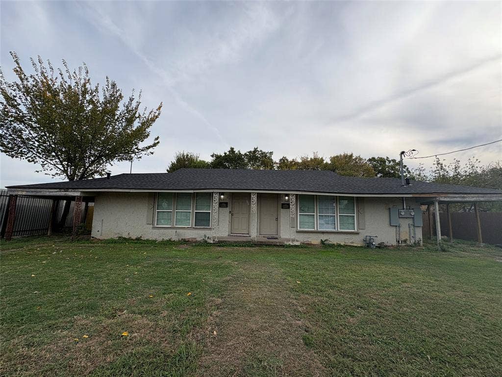 1223 Small Street, Grand Prairie, TX 75050 1223 Small Street, Grand Prairie, TX 75050
