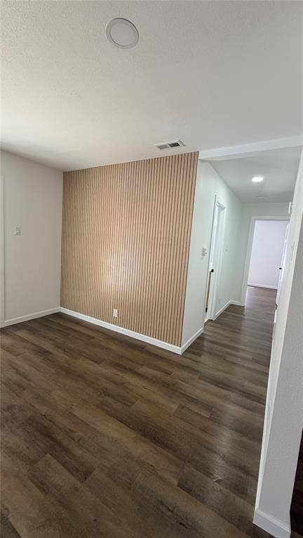 1326 TANAGER Lane, Garland, TX 75042 1326 TANAGER Lane, Garland, TX 75042
