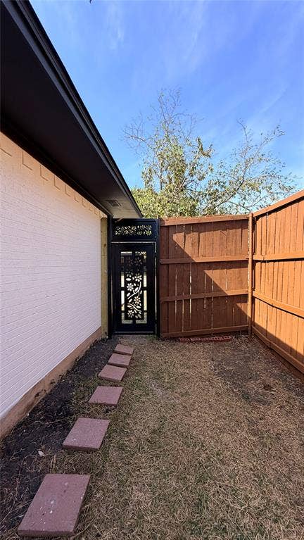 1326 TANAGER Lane, Garland, TX 75042 1326 TANAGER Lane, Garland, TX 75042