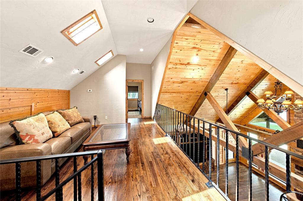 8726 Toler Pointe, Larue, TX 75770 8726 Toler Pointe, Larue, TX 75770
