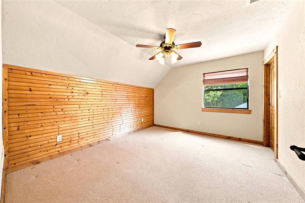 8726 Toler Pointe, Larue, TX 75770 Upstair