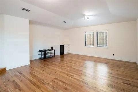10667 Pagewood Drive, Dallas, TX 75230 10667 Pagewood Drive, Dallas, TX 75230