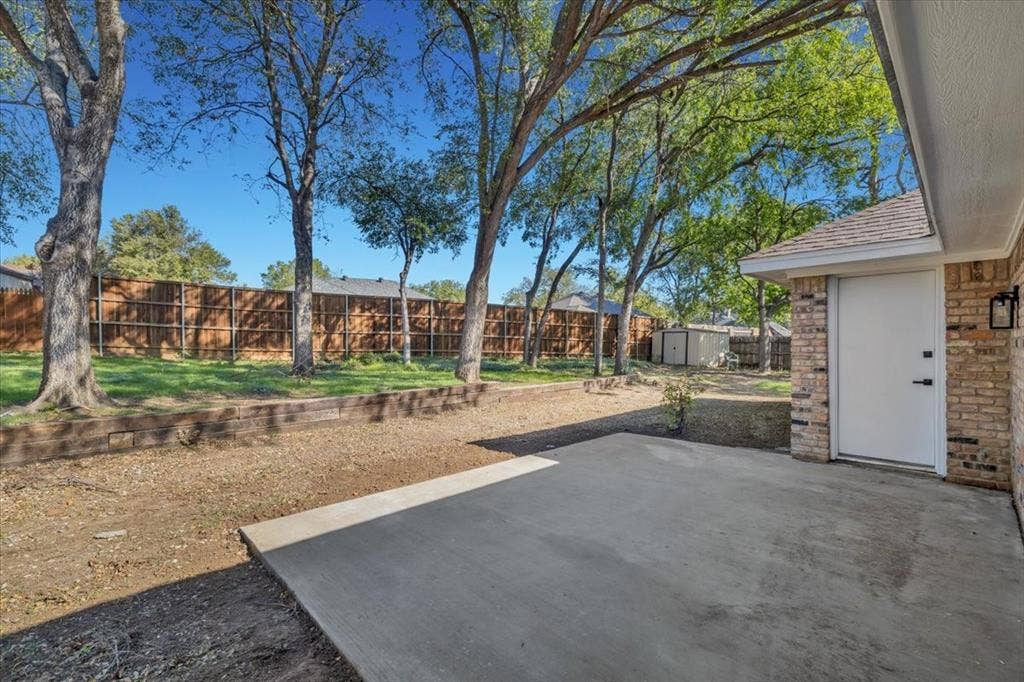 3620 Dahlia Drive, Grand Prairie, TX 75052
