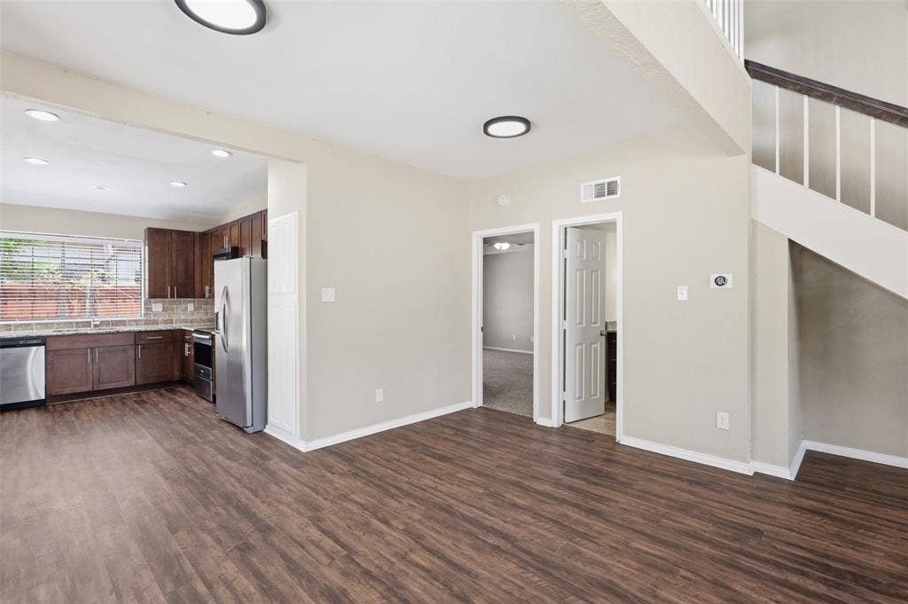 608 Fiesta Circle, Irving, TX 75063