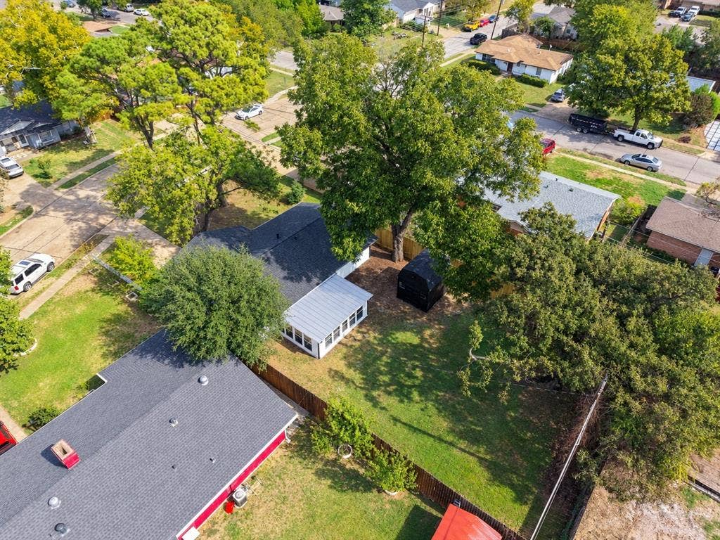 1504 Mosley Drive, Irving, TX 75060 1504 Mosley Drive, Irving, TX 75060