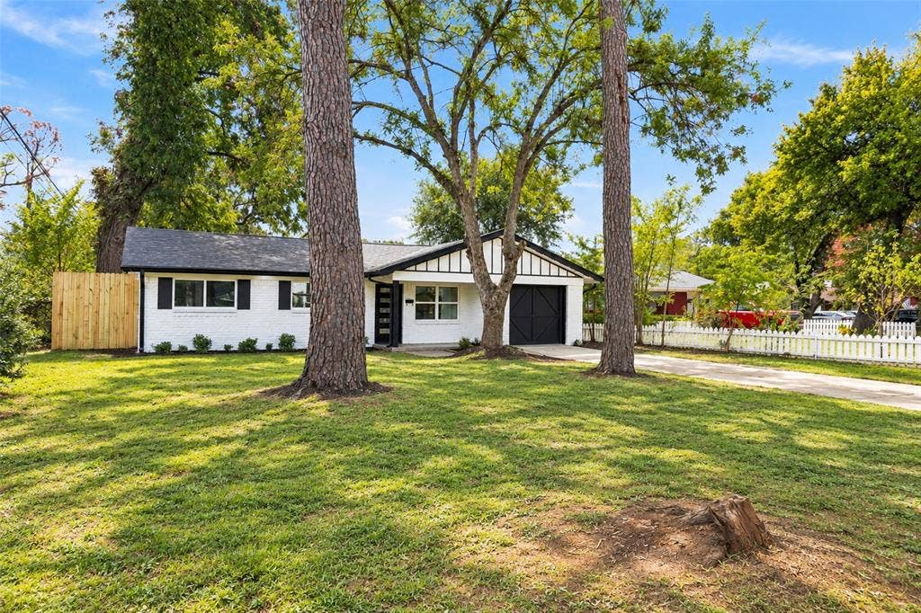 1504 Mosley Drive, Irving, TX 75060 1504 Mosley Drive, Irving, TX 75060