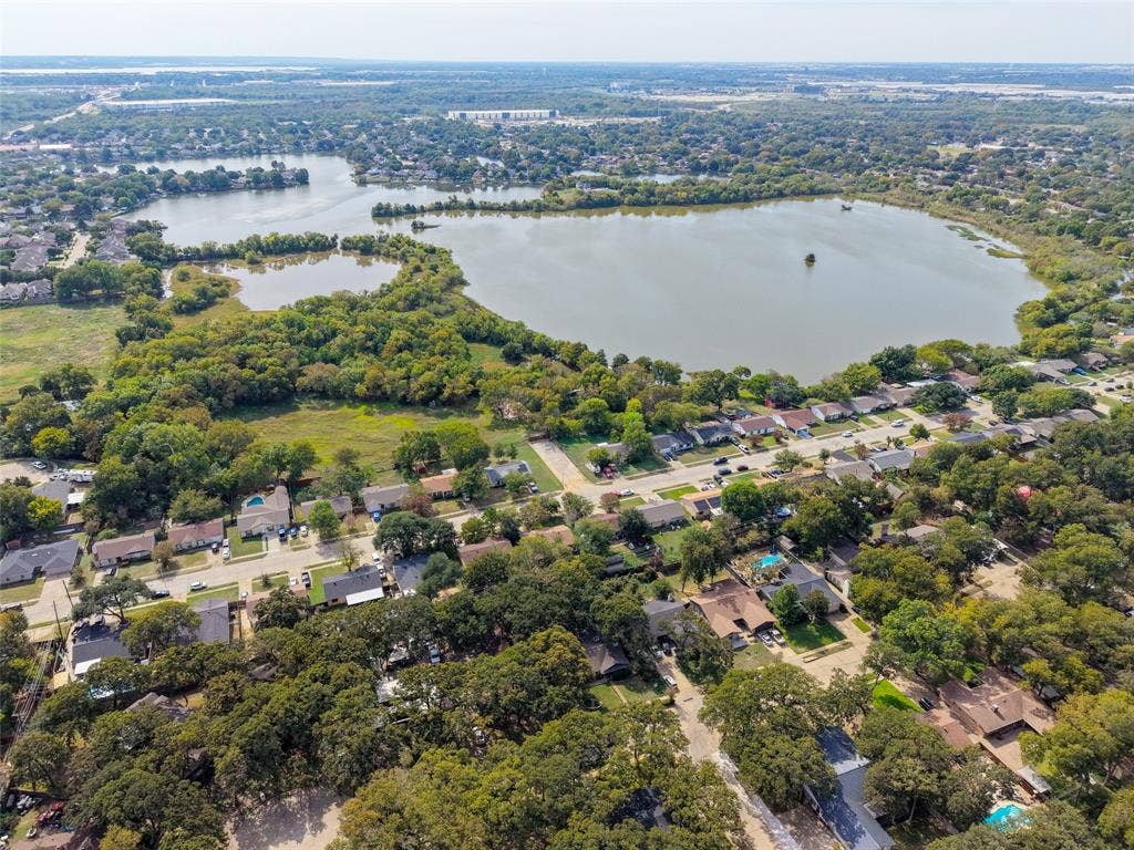 1504 Mosley Drive, Irving, TX 75060 1504 Mosley Drive, Irving, TX 75060