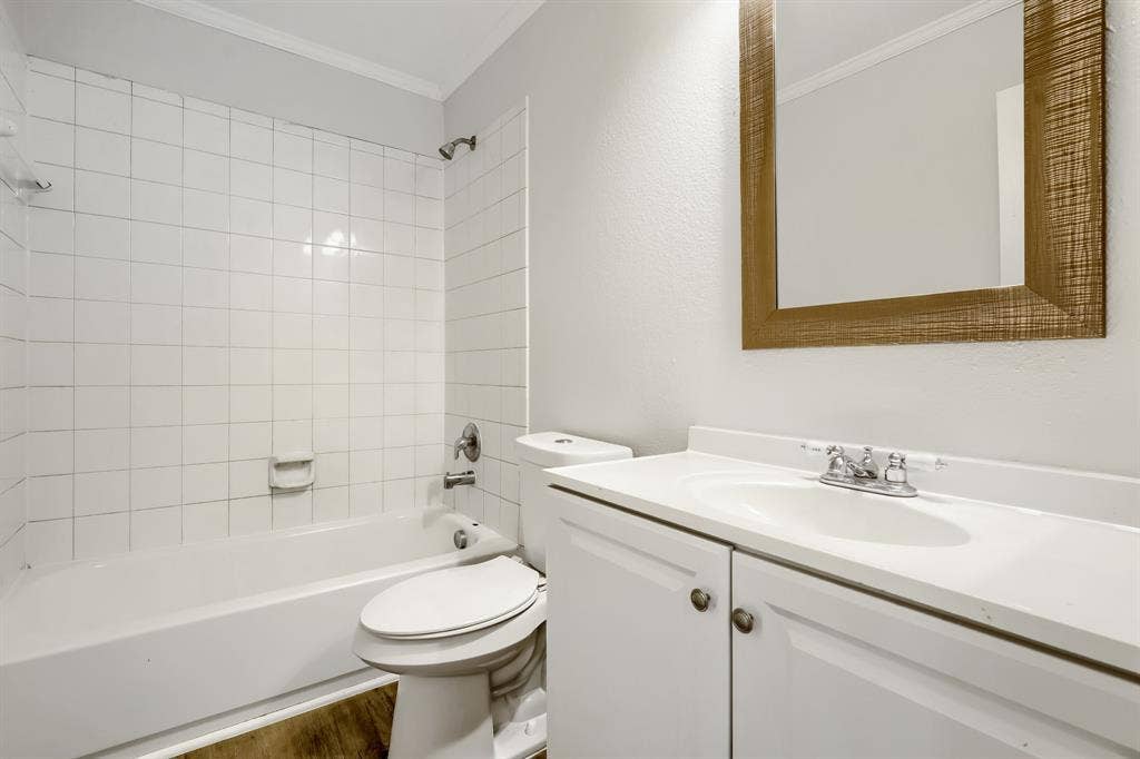 2830 Gospel Drive, Dallas, TX 75237
