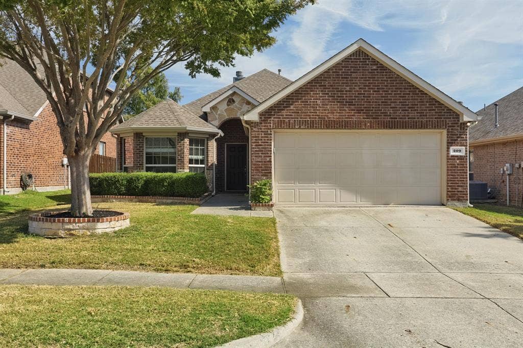 209 Sandy Creek Way, McKinney, TX 75072