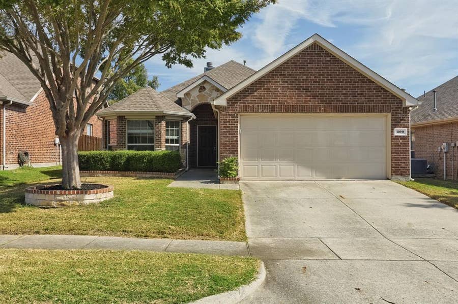 Property photo for 209 Sandy Creek Way, McKinney, TX