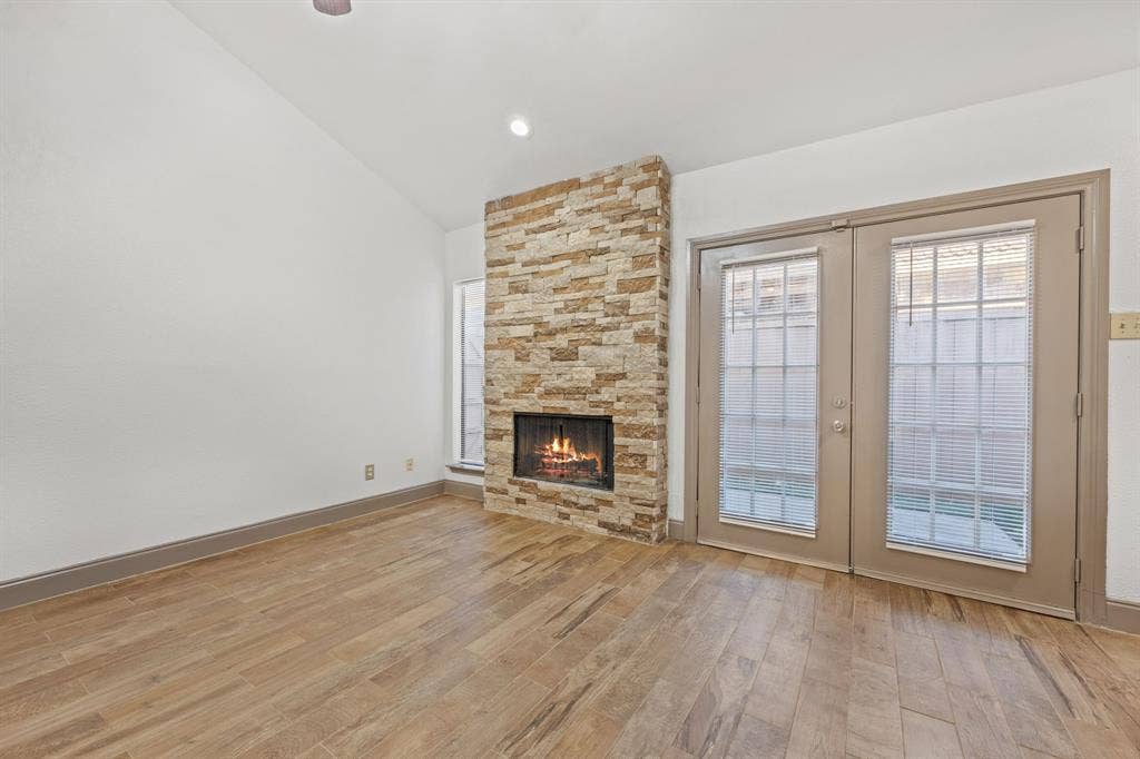 2625 Encina Drive, #4, Irving, TX 75038 2625 Encina Drive, #4, Irving, TX 75038