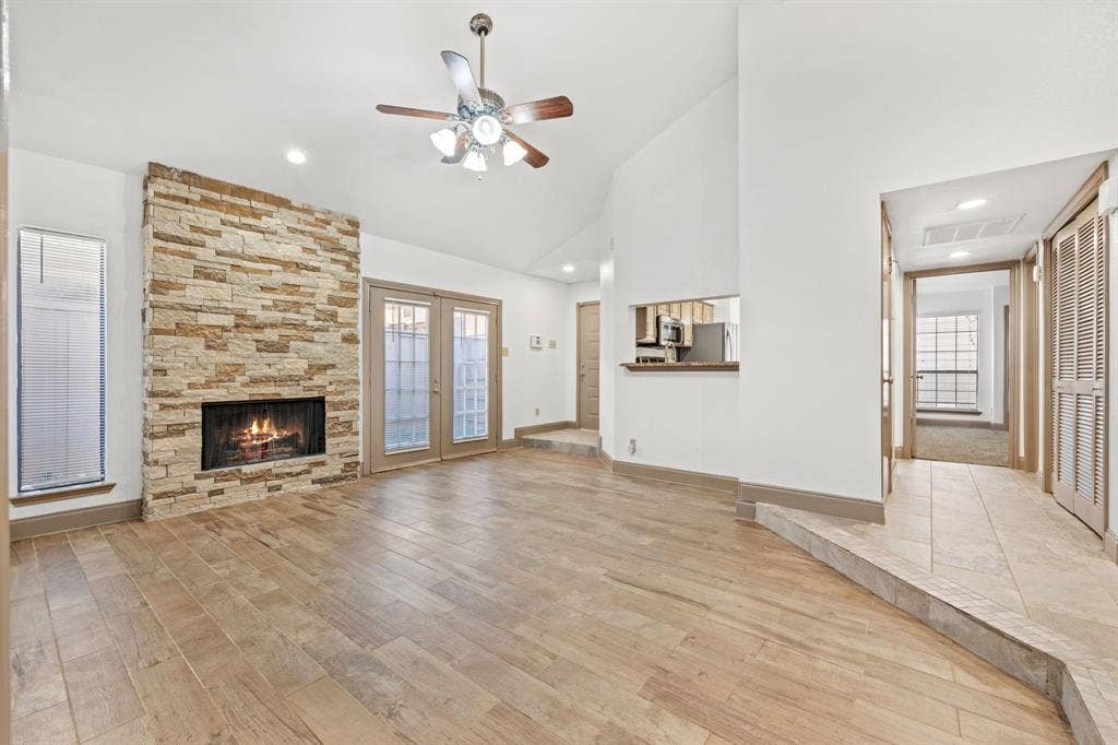 2625 Encina Drive, #4, Irving, TX 75038 2625 Encina Drive, #4, Irving, TX 75038