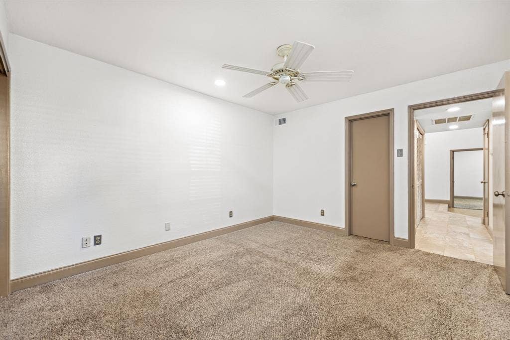 2625 Encina Drive, #4, Irving, TX 75038 2625 Encina Drive, #4, Irving, TX 75038