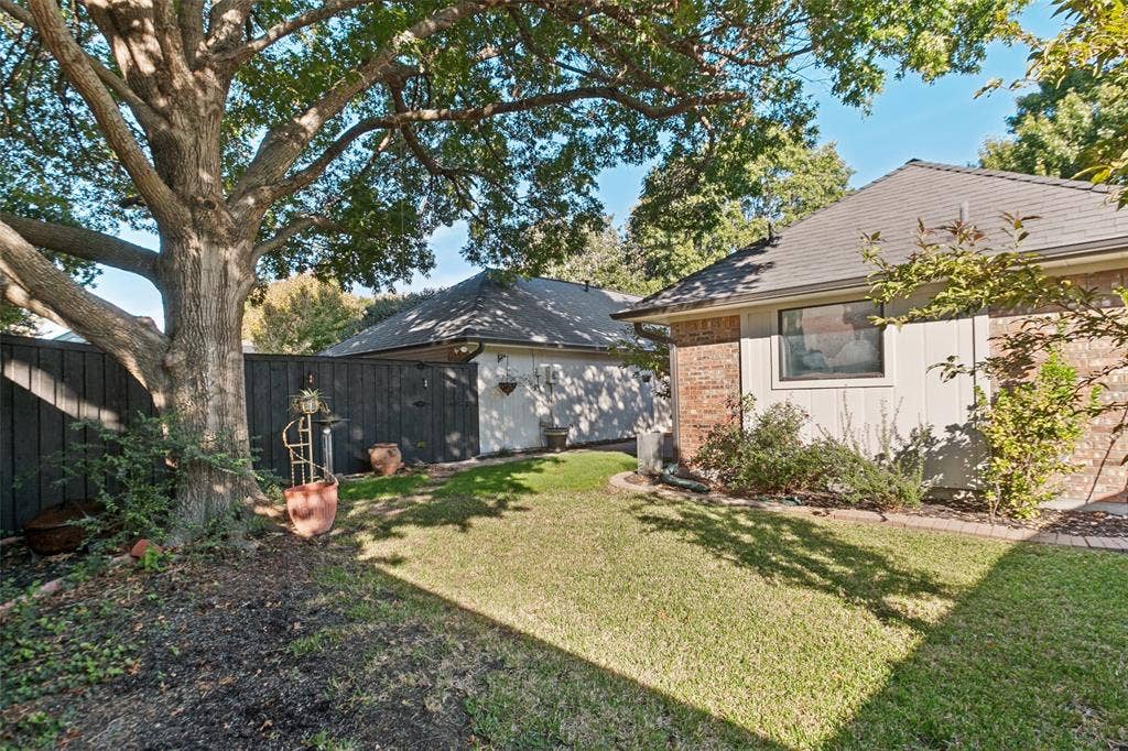 2306 Blackberry Drive, Richardson, TX 75082 2306 Blackberry Drive, Richardson, TX 75082