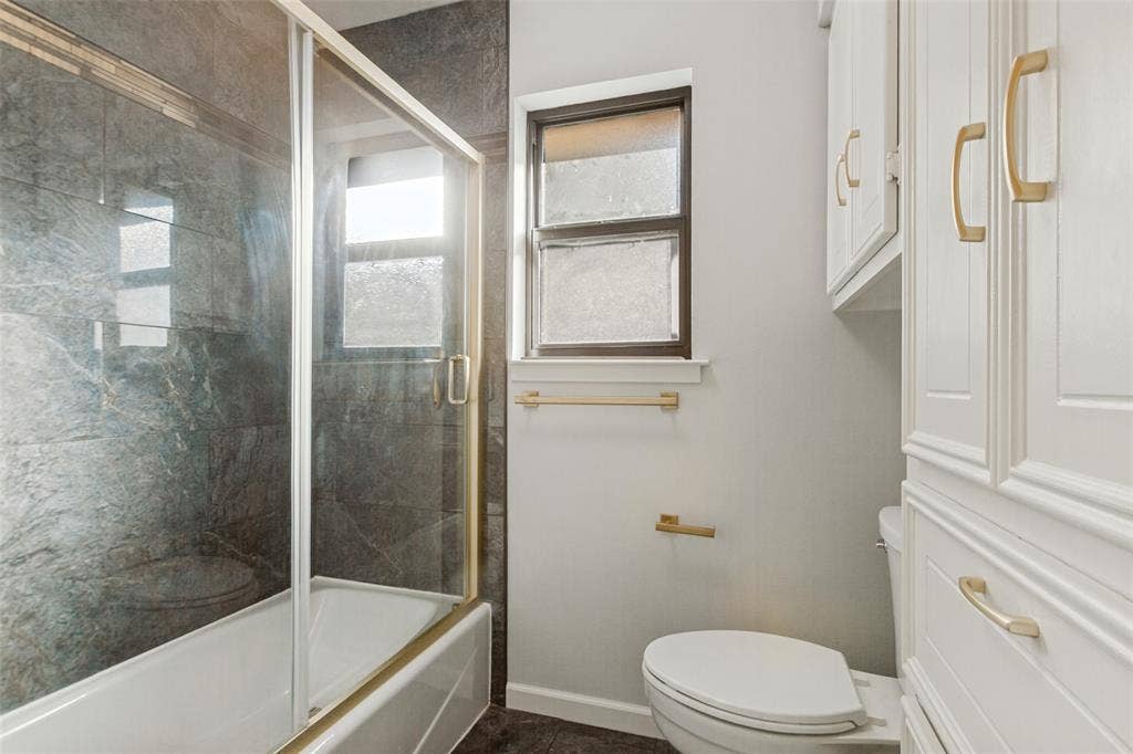 2306 Blackberry Drive, Richardson, TX 75082 2306 Blackberry Drive, Richardson, TX 75082