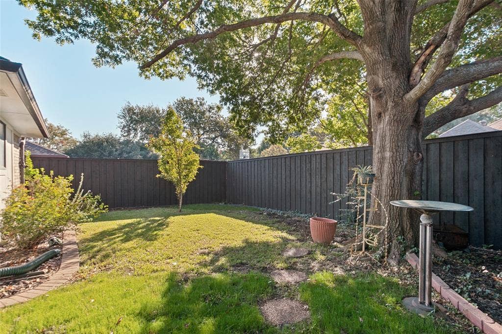 2306 Blackberry Drive, Richardson, TX 75082 2306 Blackberry Drive, Richardson, TX 75082