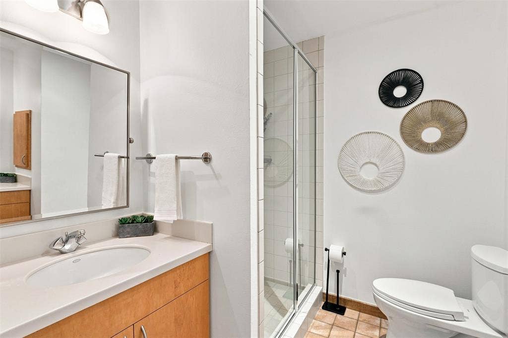 4329 Taos Road, Dallas, TX 75209 hall bath with double sinks