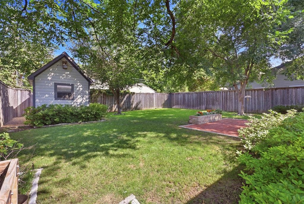 4329 Taos Road, Dallas, TX 75209 4329 Taos Road, Dallas, TX 75209