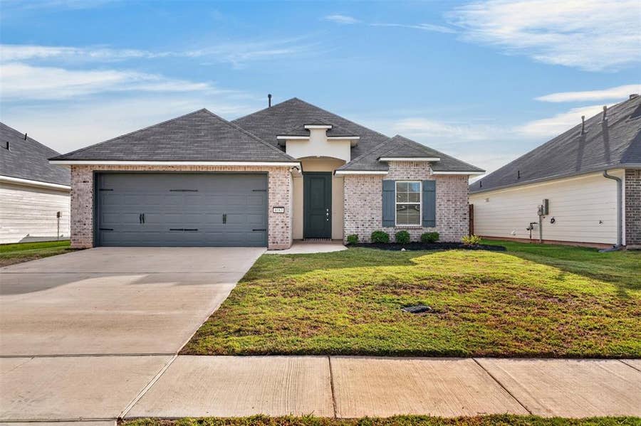 Property photo for 4163 Grassy Lake Drive, Bossier City, LA