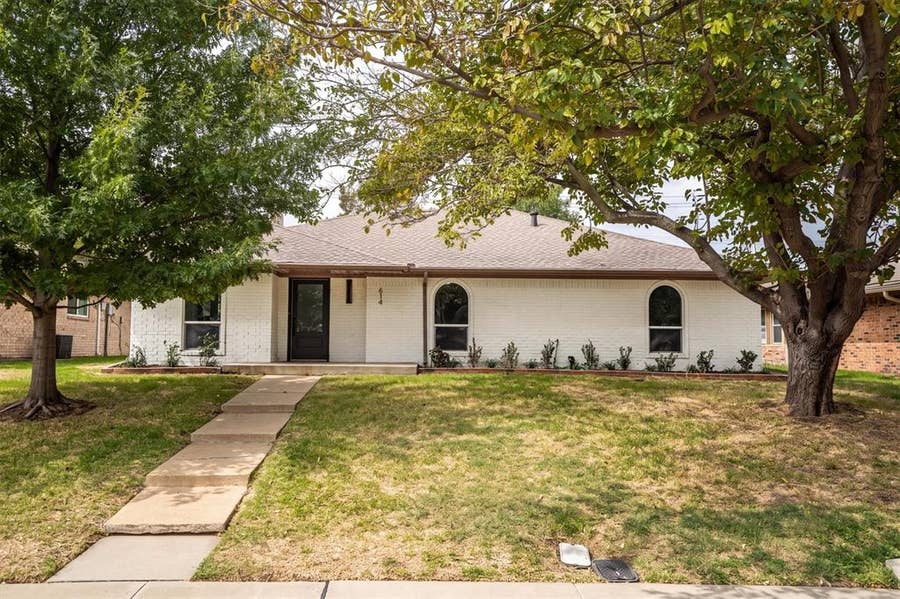 Property photo for 614 Reno Street, Lewisville, TX