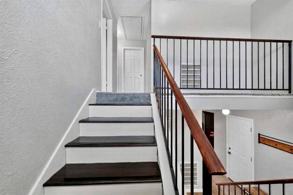 850 Frances Drive, Grand Prairie, TX 75052