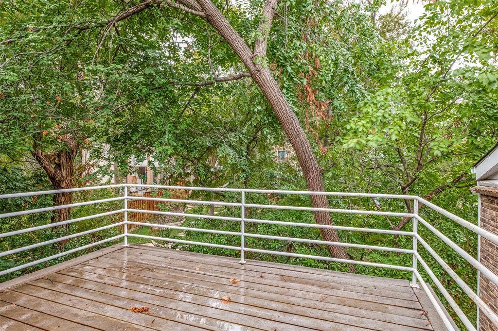 9123 Chapel Valley Road, Dallas, TX 75220
