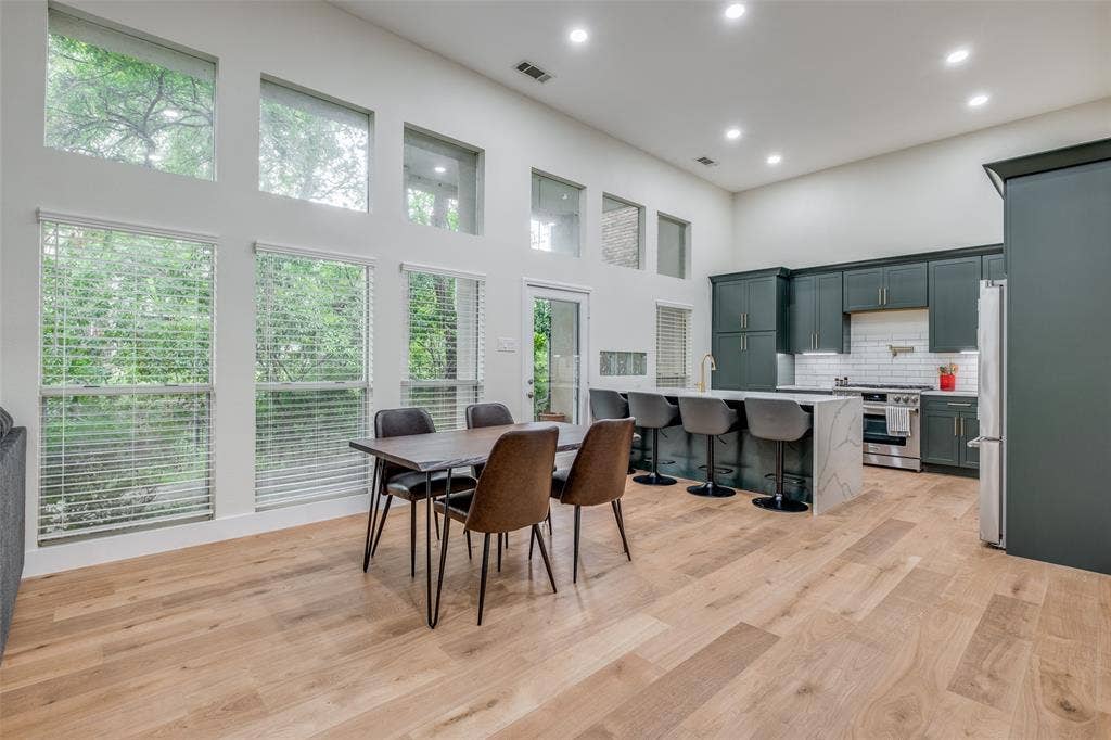 9123 Chapel Valley Road, Dallas, TX 75220
