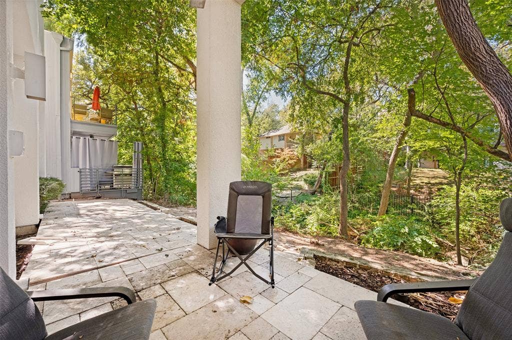 9123 Chapel Valley Road, Dallas, TX 75220