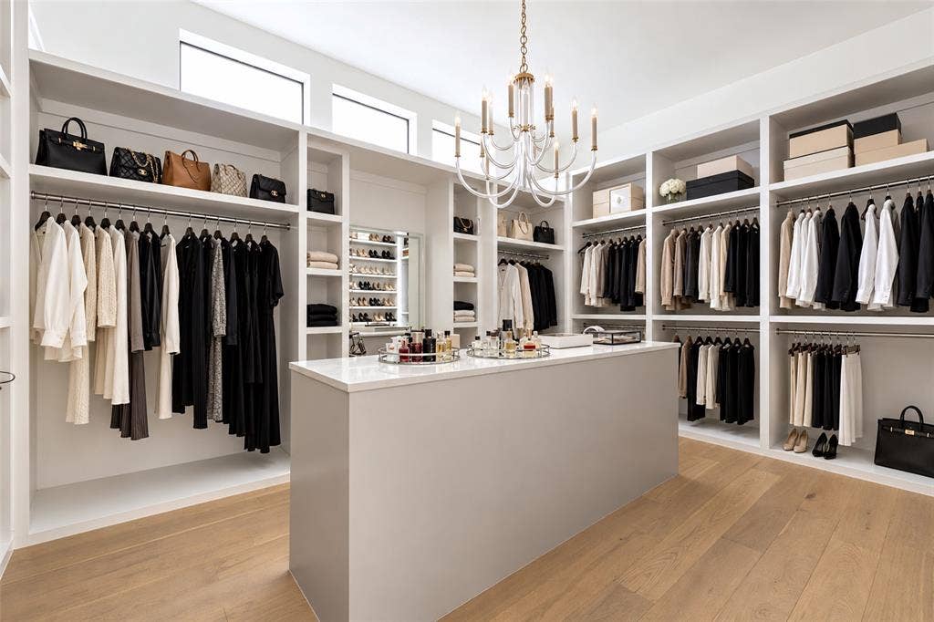 7710 Chatsworth Place, Dallas, TX 75230 7710 Chatsworth Place, Dallas, TX 75230