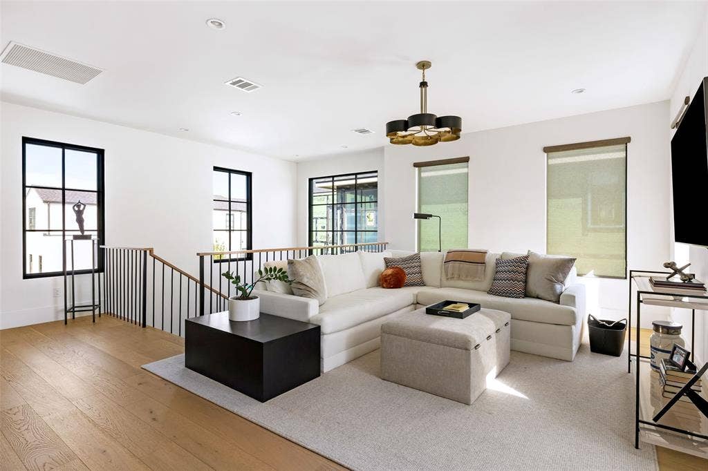 7710 Chatsworth Place, Dallas, TX 75230 7710 Chatsworth Place, Dallas, TX 75230