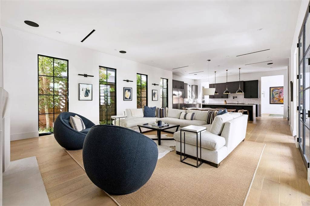 7710 Chatsworth Place, Dallas, TX 75230 7710 Chatsworth Place, Dallas, TX 75230
