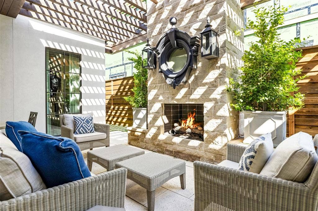 7710 Chatsworth Place, Dallas, TX 75230 7710 Chatsworth Place, Dallas, TX 75230