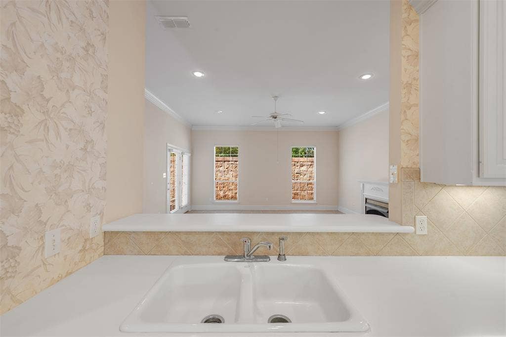 2417 Homestead Lane, Tyler, TX 75701