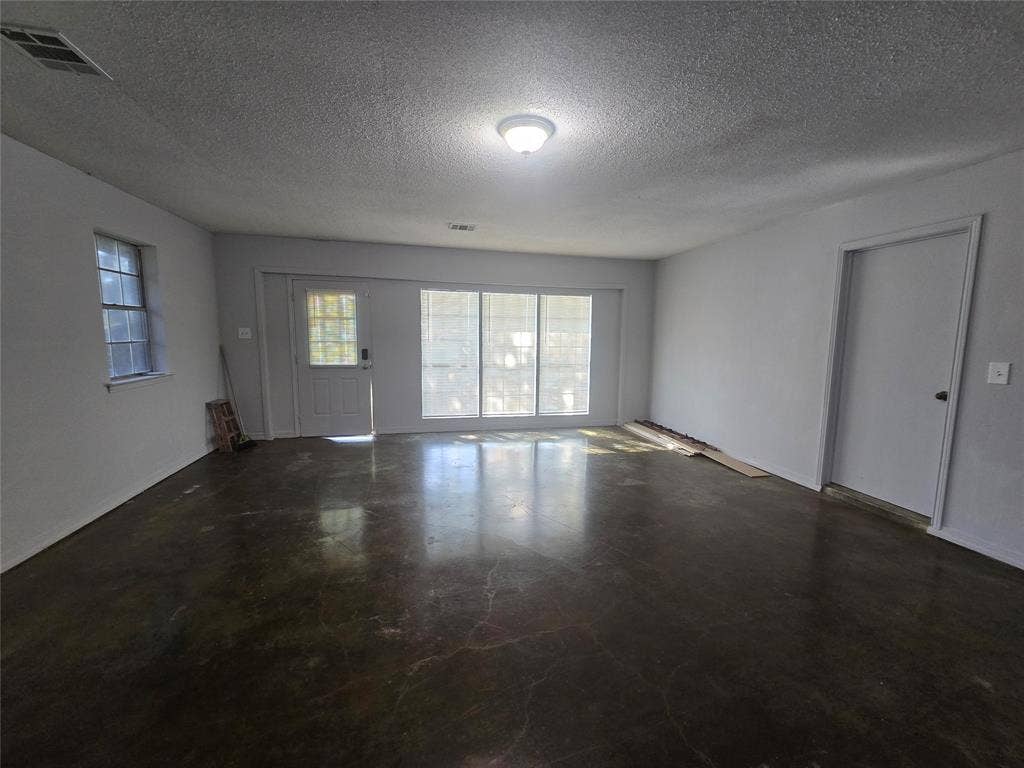 7905 liberty grove, Rowlett, TX 75089 7905 liberty grove, Rowlett, TX 75089