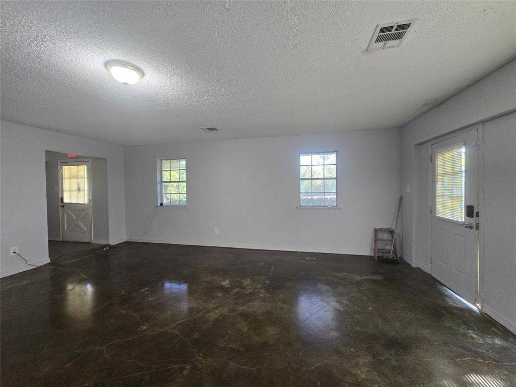 7905 liberty grove, Rowlett, TX 75089 7905 liberty grove, Rowlett, TX 75089
