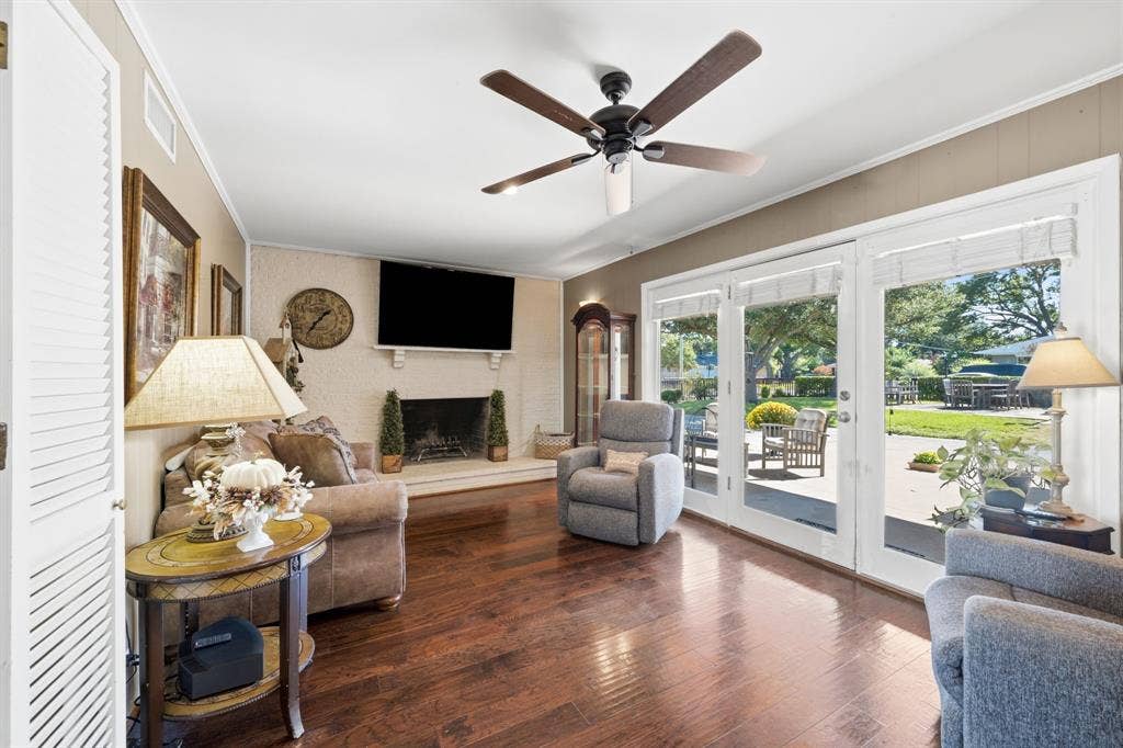 601 Winchester Drive, Richardson, TX 75080 601 Winchester Drive, Richardson, TX 75080