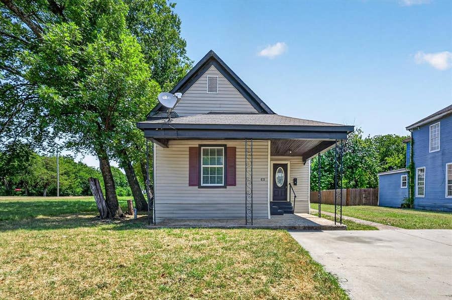 Property photo for 419 N Grand Avenue, Sherman, TX