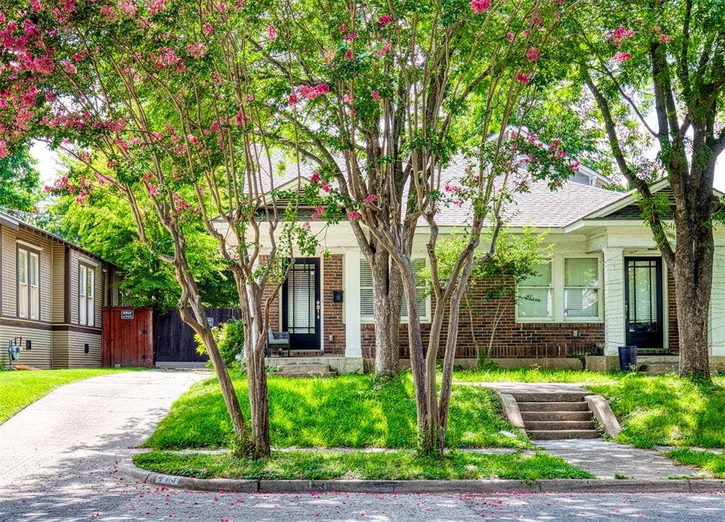 413 N Winnetka Avenue, Dallas, TX 75208 413 N Winnetka Avenue, Dallas, TX 75208