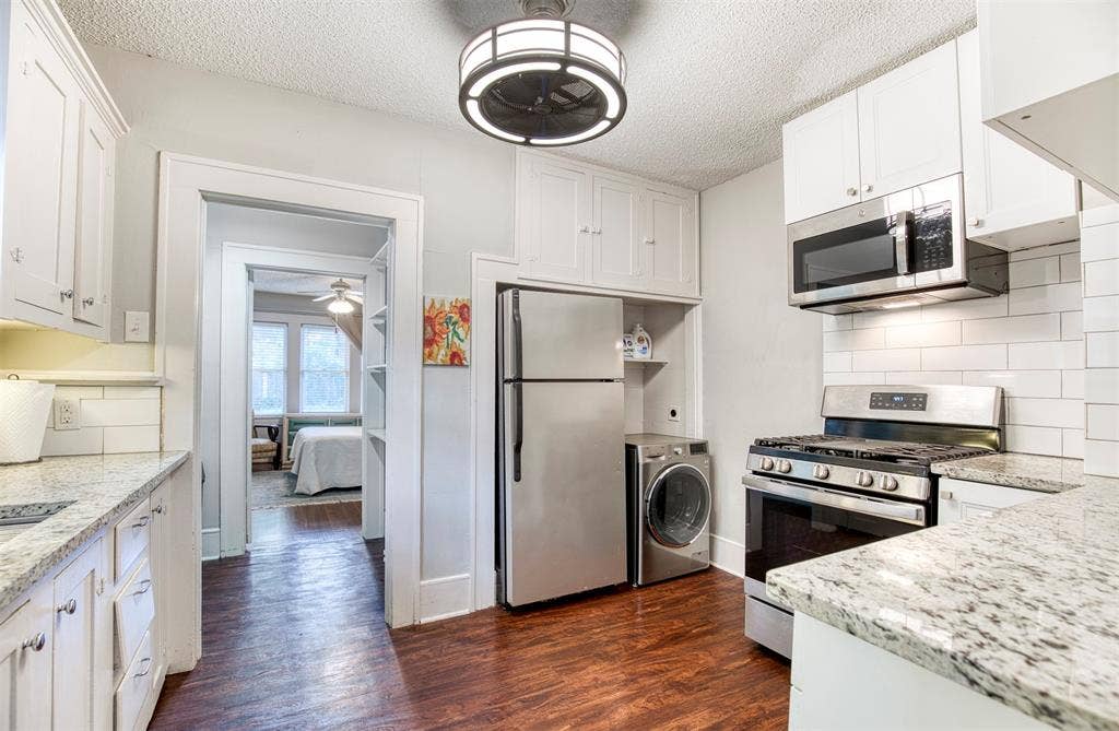413 N Winnetka Avenue, Dallas, TX 75208 413 N Winnetka Avenue, Dallas, TX 75208