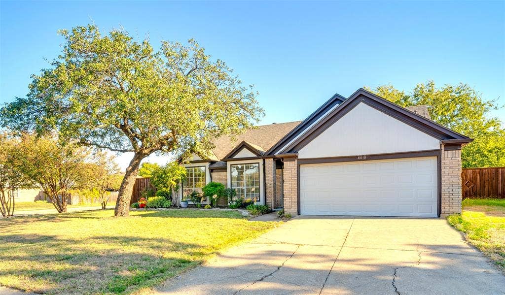 8018 Spinnaker Cove, Rowlett, TX 75089