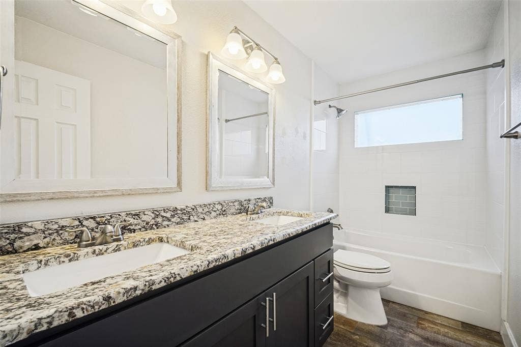 8018 Spinnaker Cove, Rowlett, TX 75089