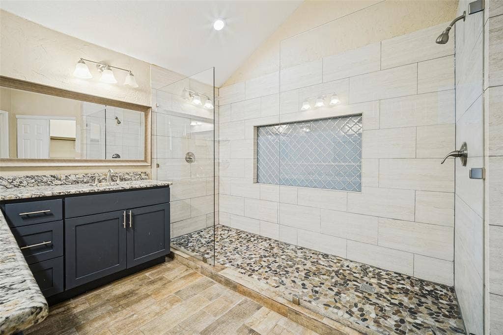 Master Bathroom - Double Shower