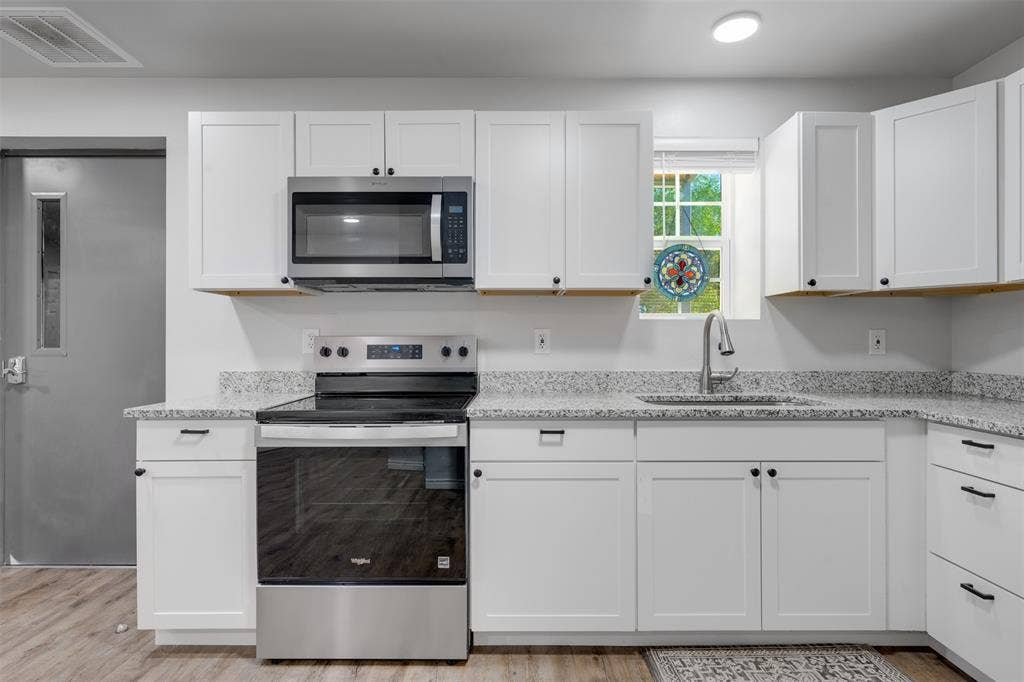 22080 County Road 4117, Frankston, TX 75763