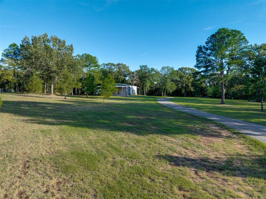 22080 County Road 4117, Frankston, TX 75763