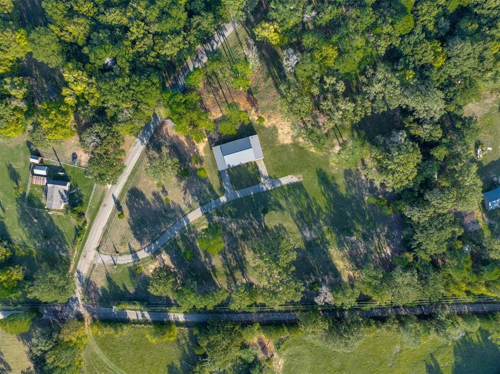 22080 County Road 4117, Frankston, TX 75763