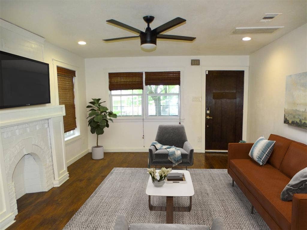 1219 S Waverly Drive, #1, Dallas, TX 75208 1219 S Waverly Drive, #1, Dallas, TX 75208