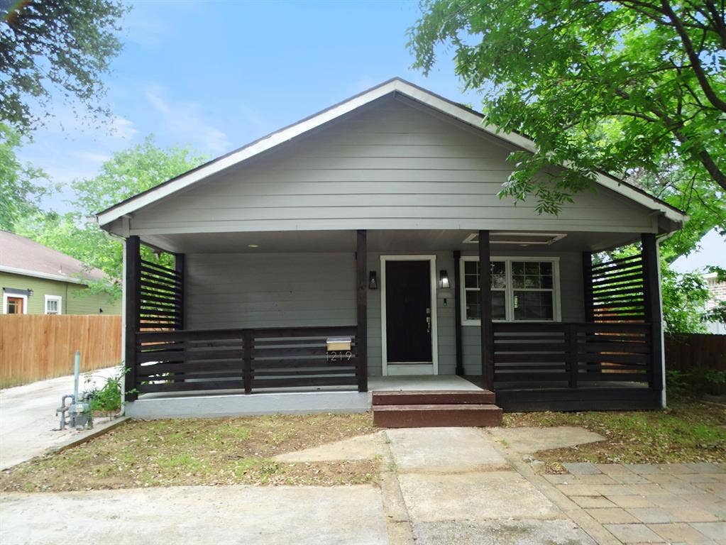 1219 S Waverly Drive, #1, Dallas, TX 75208 1219 S Waverly Drive, #1, Dallas, TX 75208